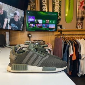 Adidas 2019 NMD R1 Japan Night Cargo BD7755 Boost Sz 6 Ultra Green White Black